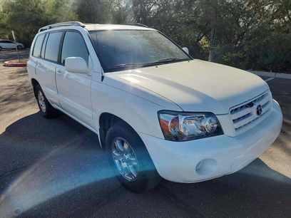 Used 2004 Toyota Highlander 2WD V6