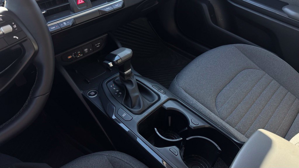 Certified 2025 Kia K4 EX FWD image 19