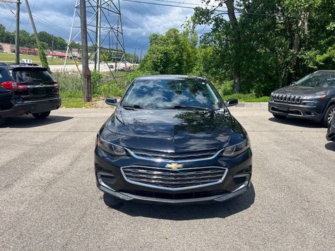 Used 2018 Chevrolet Malibu LT FWD image 9