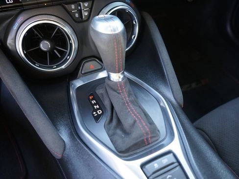 Used 2018 Chevrolet Camaro ZL1 image 20