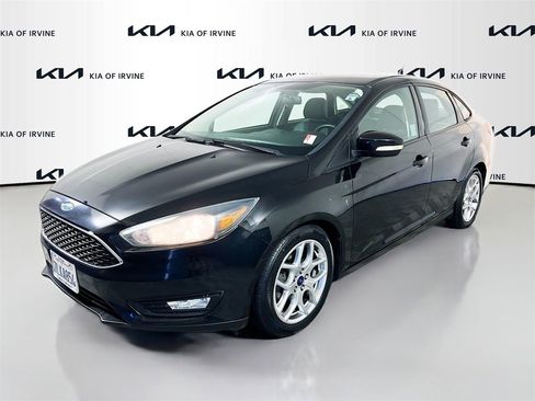 Used 2015 Ford Focus SE image 3
