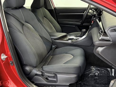 Used 2023 Toyota Camry LE image 12