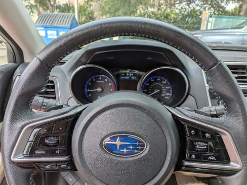Used 2018 Subaru Outback 2.5i Limited AWD/4WD image 28