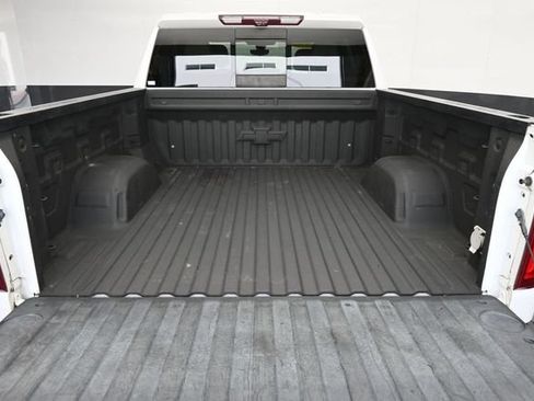 Used 2022 Chevrolet Silverado 1500 LTZ w/ Technology Package AWD/4WD image 30