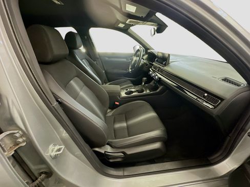 Used 2025 Honda Civic Sport image 31