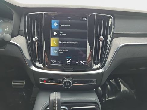 Used 2022 Volvo S60 T8 R-Design w/ Advanced Package image 22