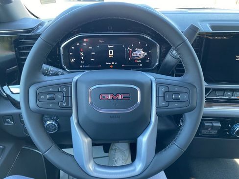New 2026 GMC Sierra 1500 Elevation image 13