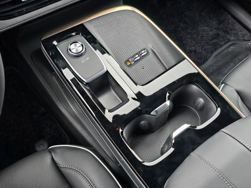 New 2026 Buick Enclave Avenir image 22