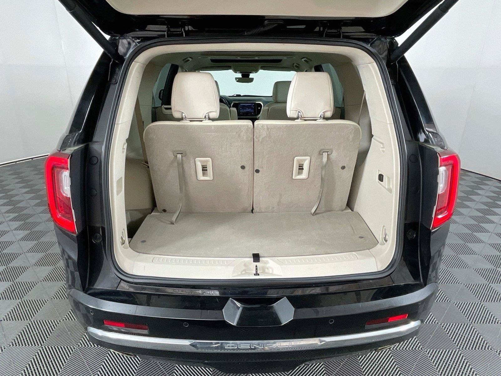 Used 2021 GMC Acadia Denali w/ Denali Technology Package FWD image 31
