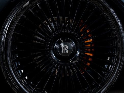 Used 2023 Rolls-Royce Cullinan image 11