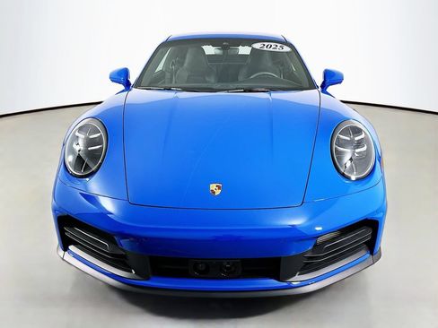 Certified 2025 Porsche 911 Carrera RWD image 6
