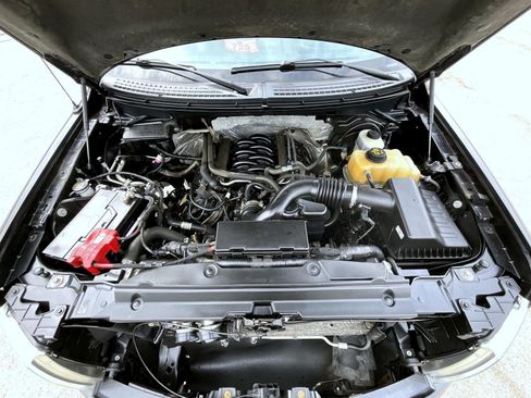 Used 2012 Ford F150 Lariat w/ Lariat Chrome Pkg image 24