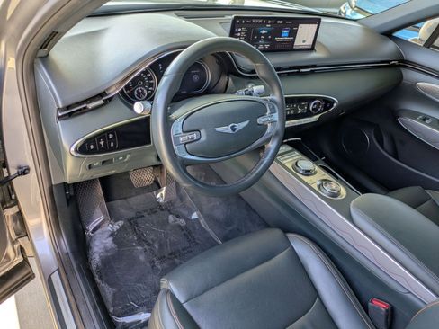 Used 2023 Genesis GV70 2.5T w/ Advanced Package AWD/4WD image 12