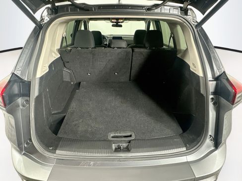 Used 2025 Nissan Rogue SV AWD/4WD image 29