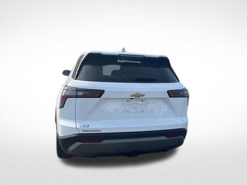 Used 2025 Chevrolet Equinox LT FWD image 4