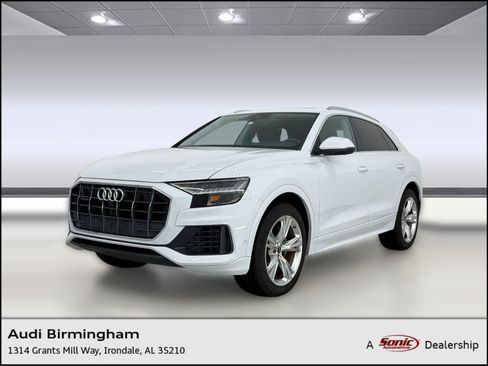 Used 2022 Audi Q8 Prestige w/ Prestige Package AWD/4WD image 1