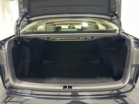 Used 2025 Toyota Corolla LE image 48