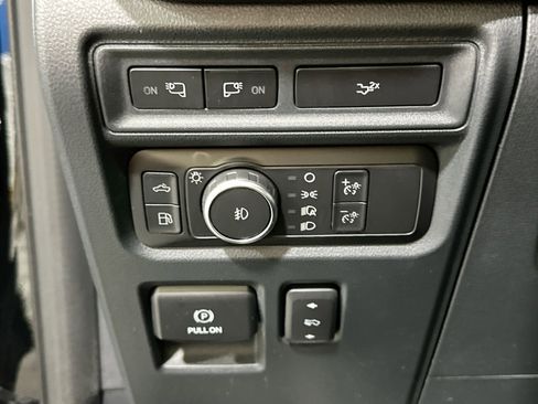 Used 2022 Ford F150 XLT w/ Equipment Group 302A High image 17