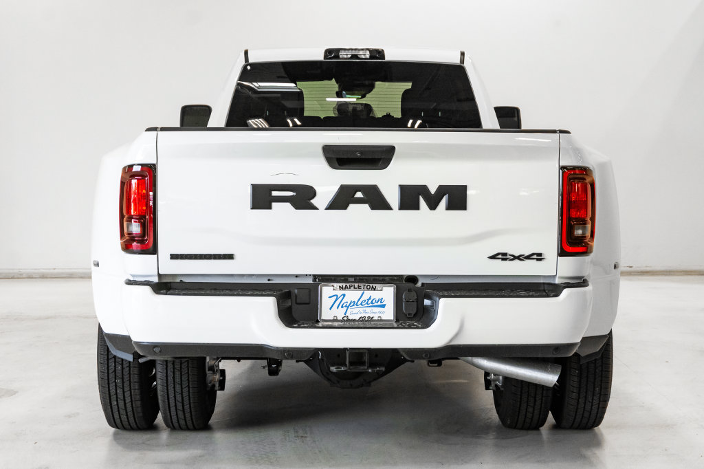New 2027 RAM 3500 Big Horn AWD/4WD image 28