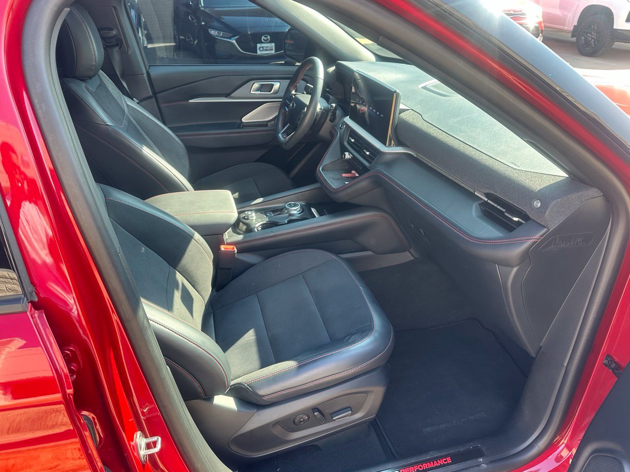 Used 2025 Ford Explorer ST w/ Sun And Sound Package AWD/4WD image 12
