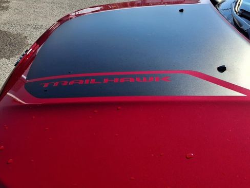 Used 2024 Jeep Compass Trailhawk image 6