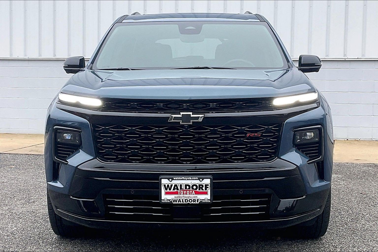 Used 2025 Chevrolet Traverse RS AWD/4WD image 3