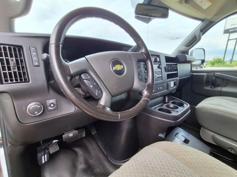 Used 2020 Chevrolet Express 2500 RWD image 11