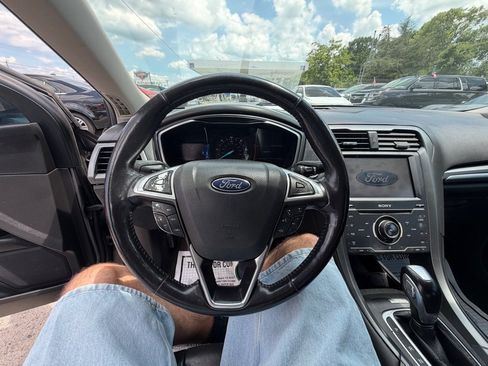 Used 2013 Ford Fusion Titanium FWD image 13