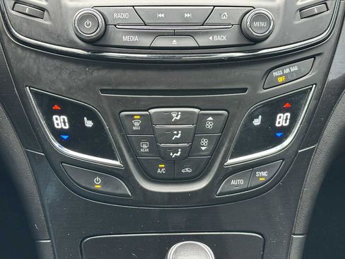 Used 2017 Buick Regal Premium w/ Driver Confidence Package #1 image 28