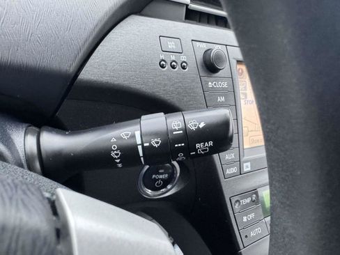 Used 2011 Toyota Prius Three image 25