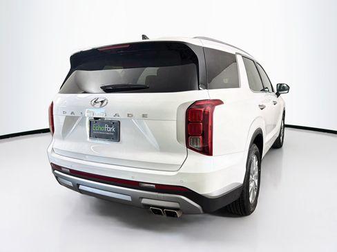 Used 2025 Hyundai Palisade SEL FWD image 9