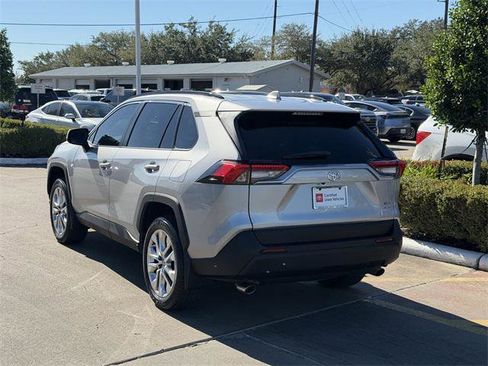 Certified 2024 Toyota RAV4 XLE Premium image 5