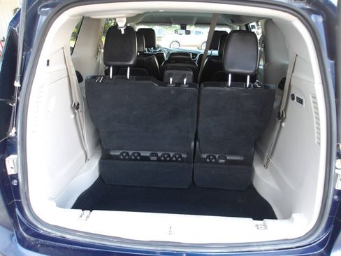 Used 2018 Chrysler Pacifica Limited FWD image 27