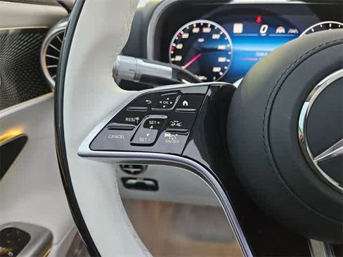 Used 2026 Mercedes-Benz Maybach SL 680 image 20