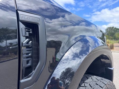 Used 2022 Ford F450 Platinum w/ FX4 Off-Road Package image 59