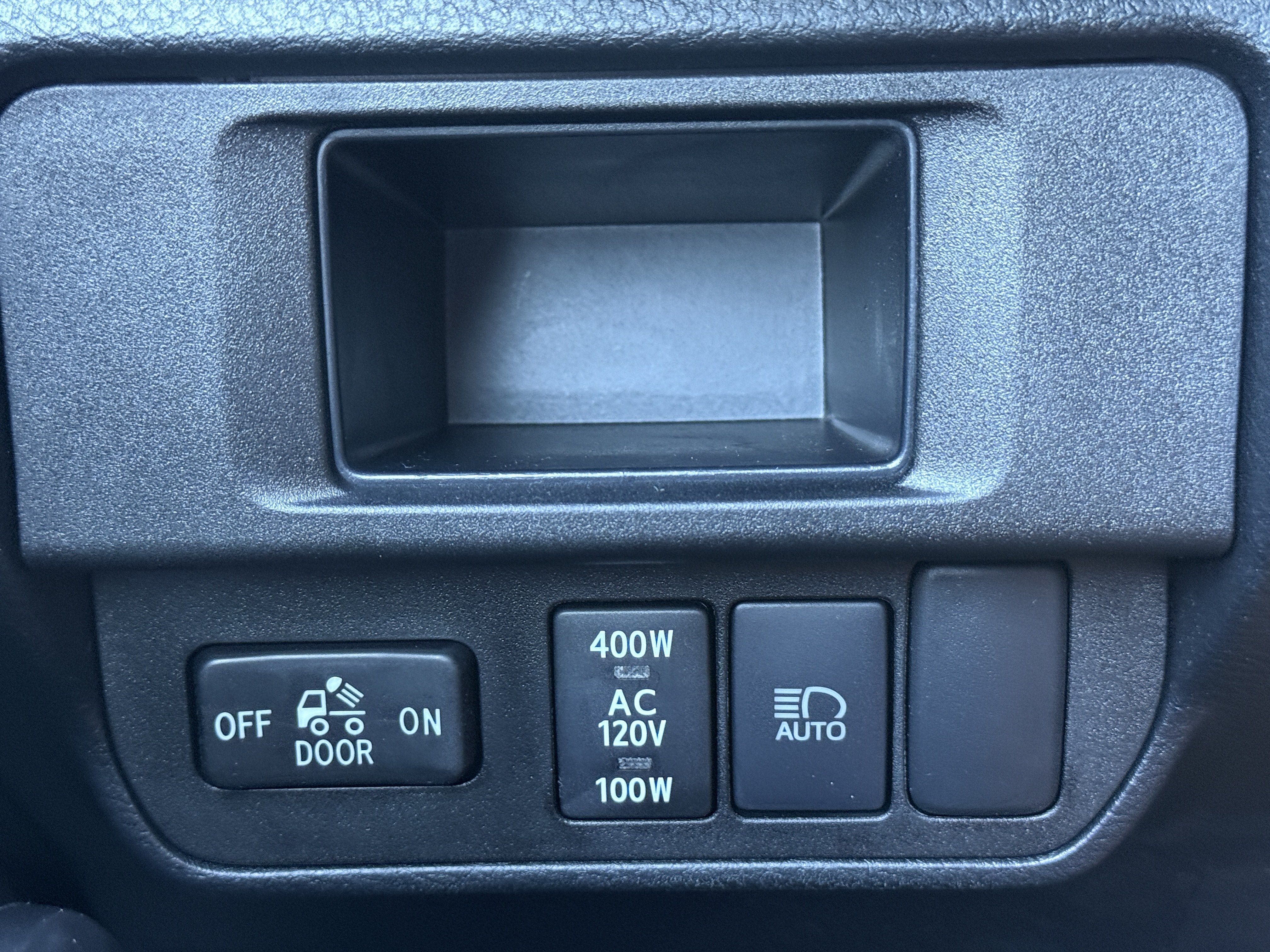 Used 2019 Toyota Tacoma TRD Off-Road AWD/4WD image 23
