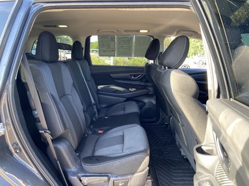 Used 2023 Subaru Ascent Premium w/ Convenience Package AWD/4WD image 14