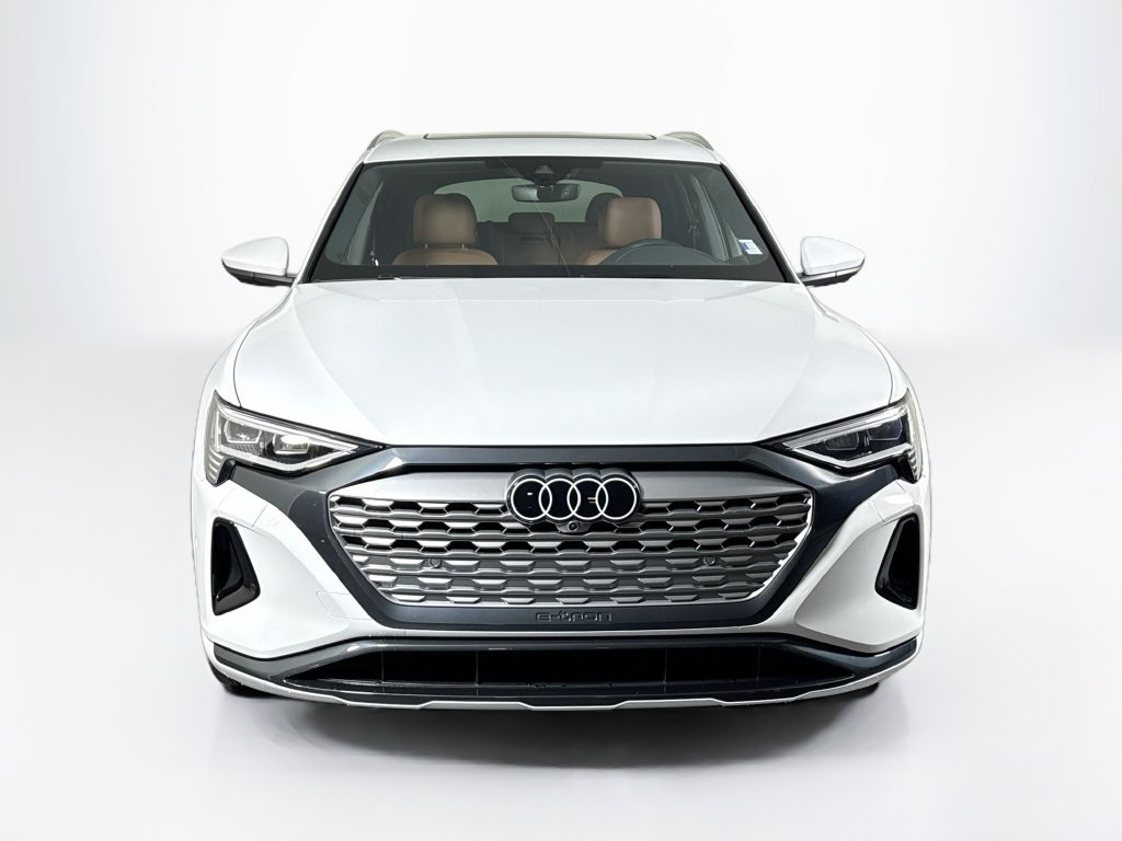 Used 2024 Audi Q8 e-tron Premium Plus AWD/4WD image 8