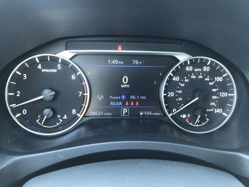 Used 2025 Nissan Altima 2.5 SR w/ SR Premium Package image 24