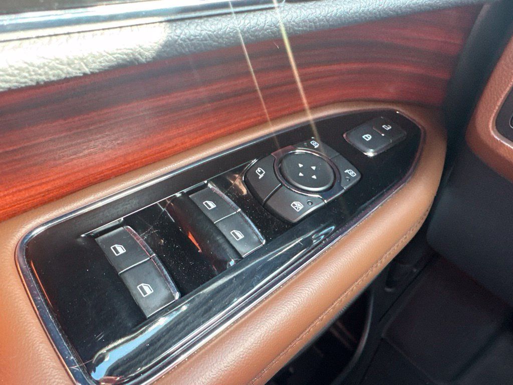 Used 2024 Lincoln Navigator L Reserve AWD/4WD image 12