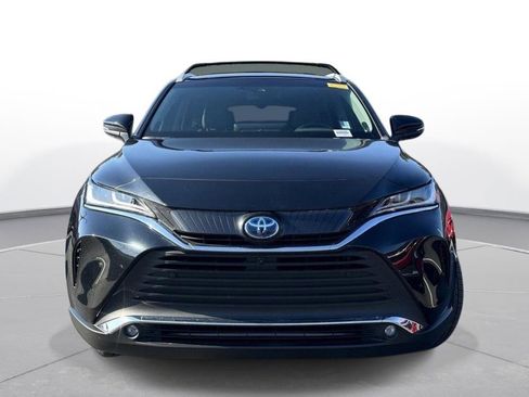 Used 2024 Toyota Venza Limited image 3