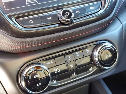 Used 2023 Chevrolet TrailBlazer RS w/ Sun and Liftgate Package image 21