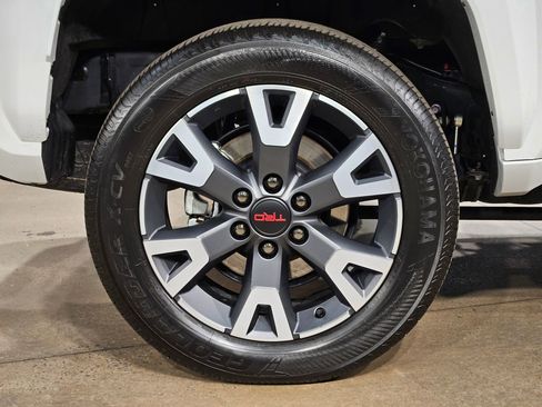 Certified 2025 Toyota 4Runner TRD Sport AWD/4WD image 17