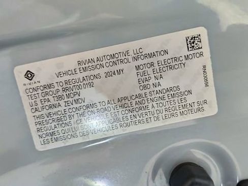 Used 2024 Rivian R1T Adventure image 60