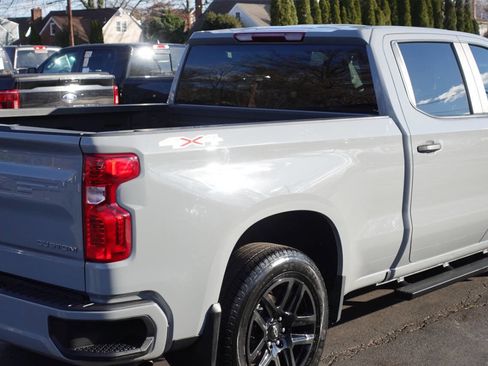 Used 2024 Chevrolet Silverado 1500 Custom image 11