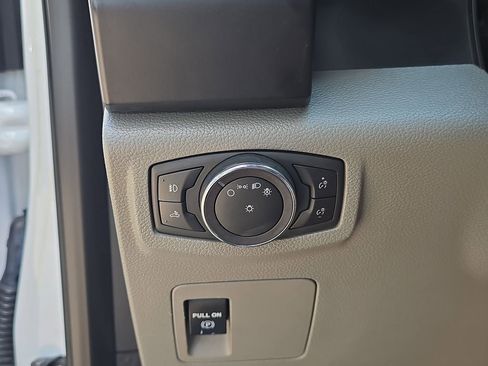 Used 2018 Ford F150 XL w/ Equipment Group 101A Mid image 28