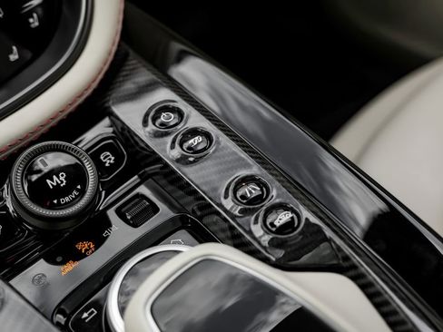 Used 2023 Aston Martin DBX 707 image 22