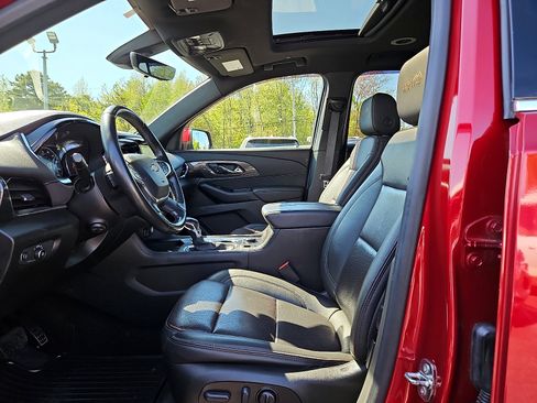 Certified 2023 Chevrolet Traverse High Country AWD/4WD image 13