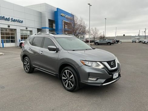 Used 2020 Nissan Rogue SL w/ Premium Package image 4