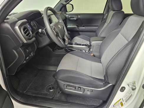 Used 2023 Toyota Tacoma TRD Off-Road AWD/4WD image 20